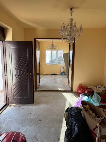 Targoviste casa cu teren generos, reducere pret pana la 01.03, rate, schimb